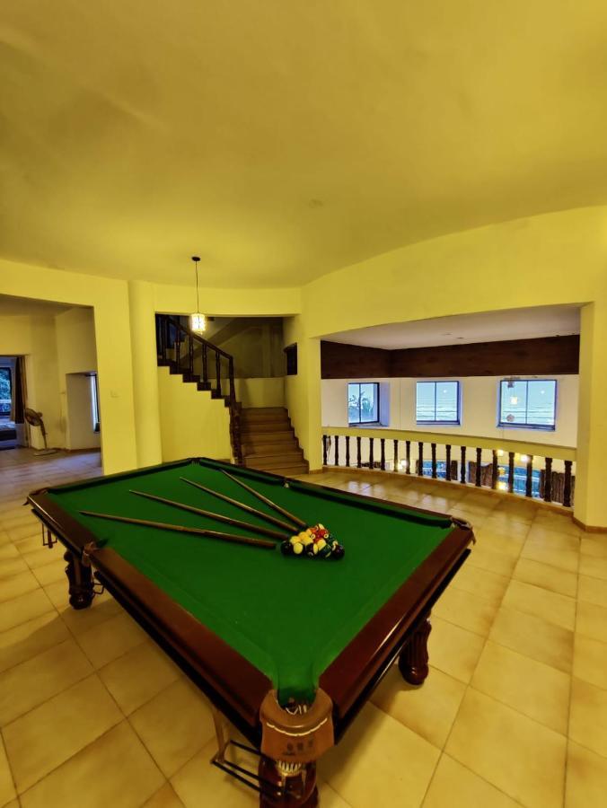 Villa Infinity By The Sea Murud  Luaran gambar