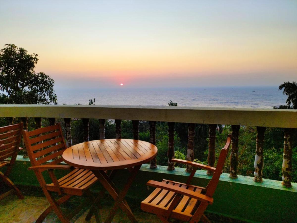 Villa Infinity By The Sea Murud  Luaran gambar