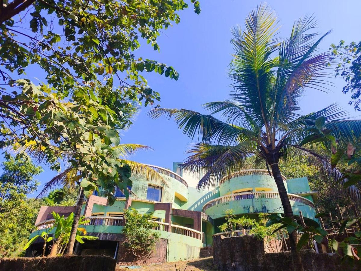 Villa Infinity By The Sea Murud  Luaran gambar