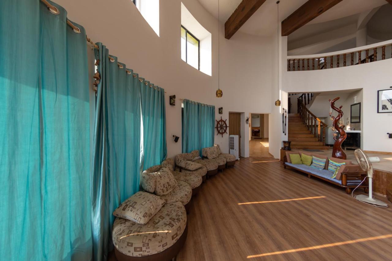 Villa Infinity By The Sea Murud  Luaran gambar