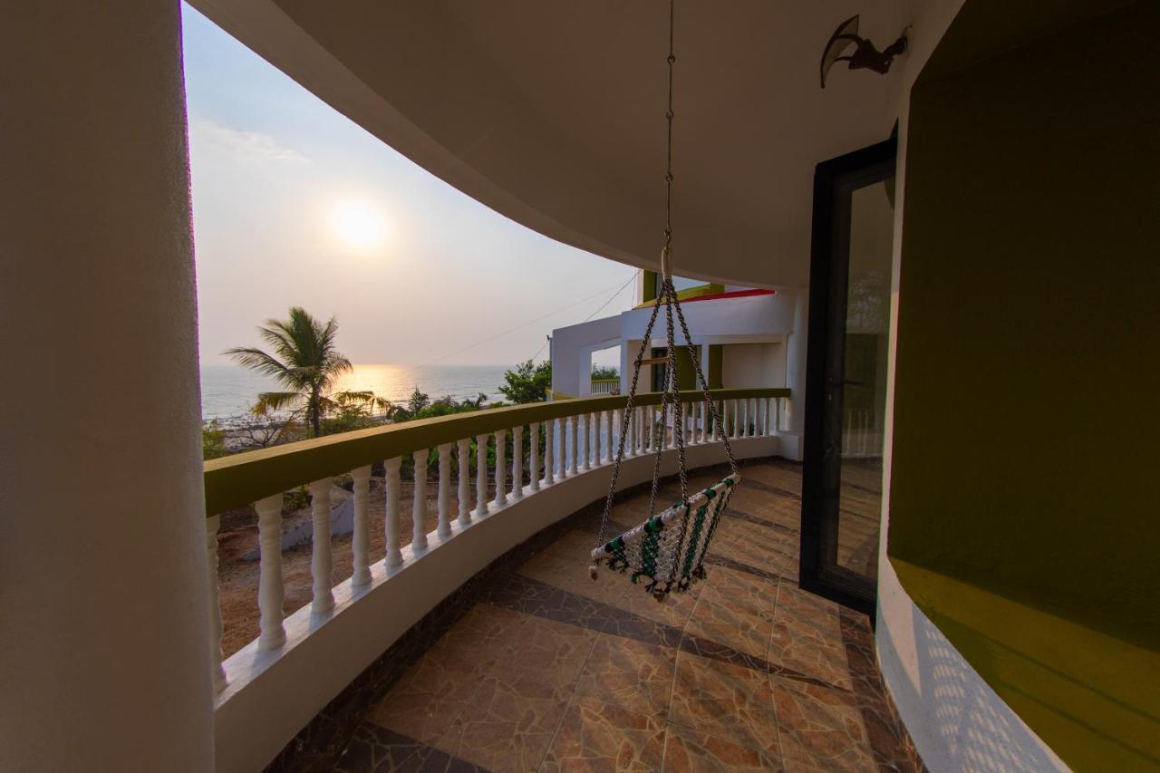Villa Infinity By The Sea Murud  Luaran gambar