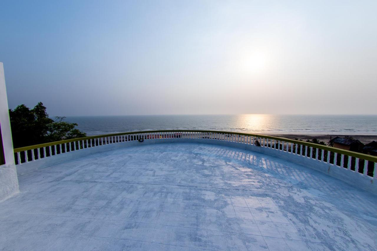 Villa Infinity By The Sea Murud  Luaran gambar