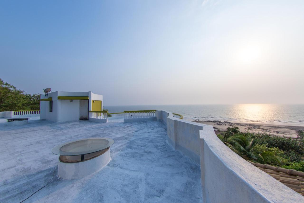 Villa Infinity By The Sea Murud  Luaran gambar